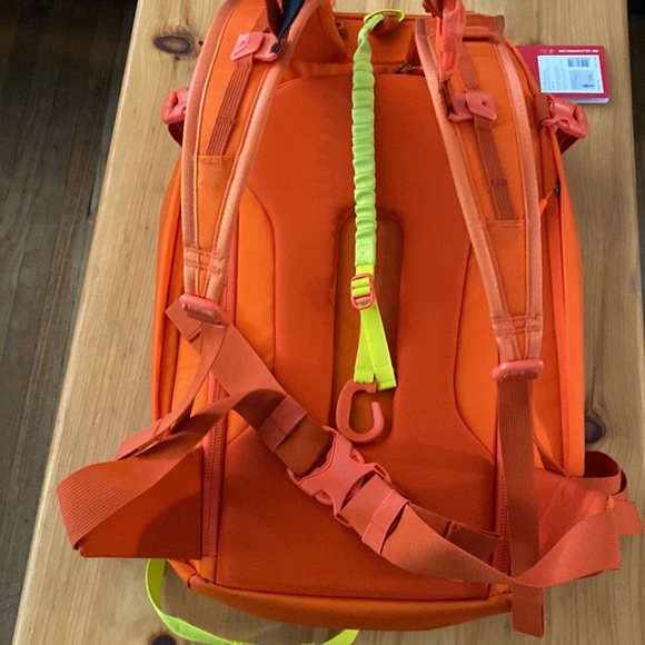 ⛷️NWT: HELLY HANSEN - Ski Backpack - Picture 12 of 14